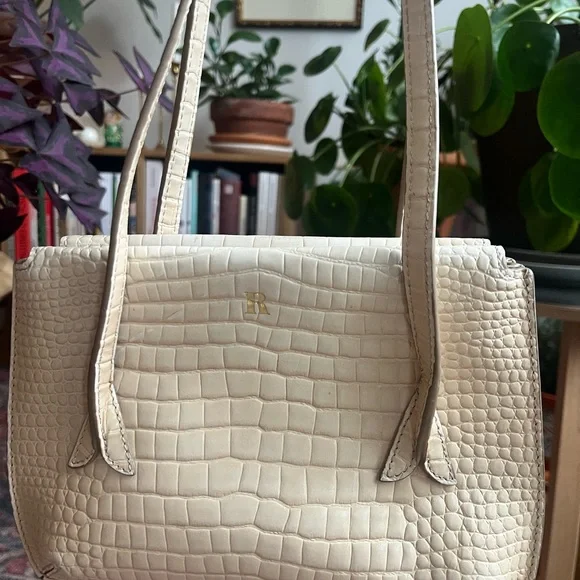 J bag from Rouge in cream - Picture 4 of 10